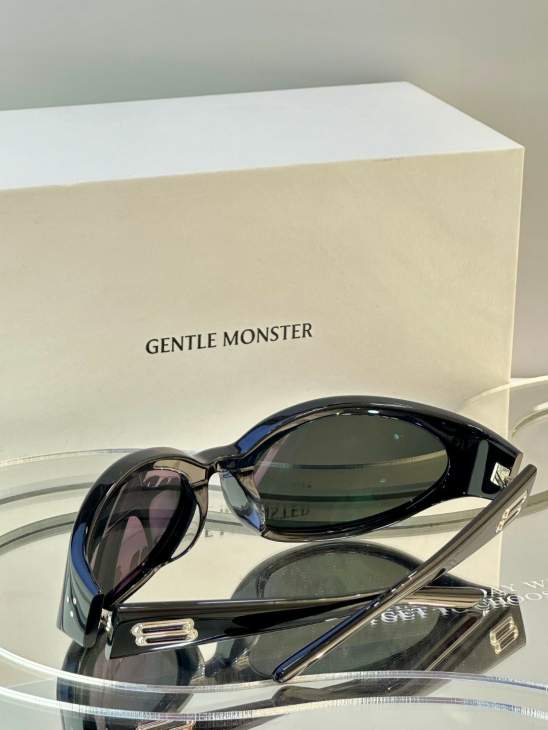 Picture of Gentle Monster Sunglasses _SKUfw65132805fw